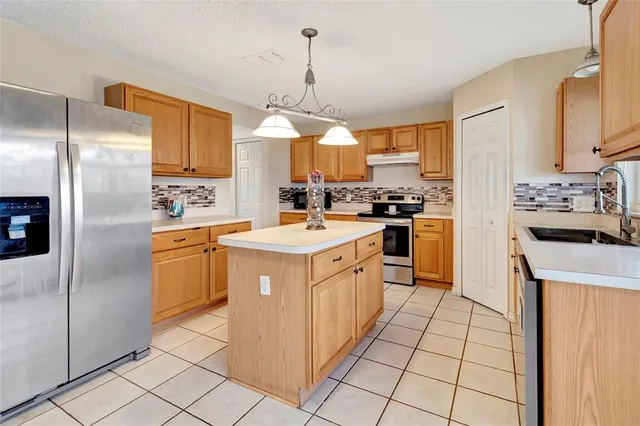 $450,000 | 16012 Lanesboro Court, Clermont, FL 34711