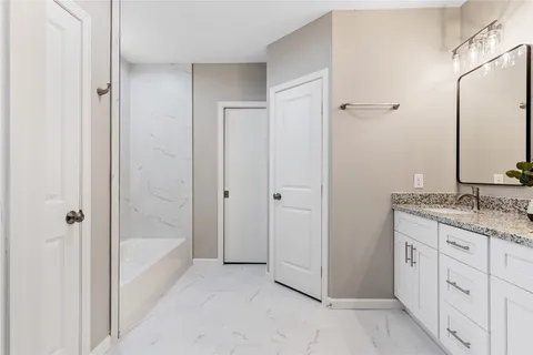 $525,000 | 1321 East 35th Street, Houston, TX 77022
