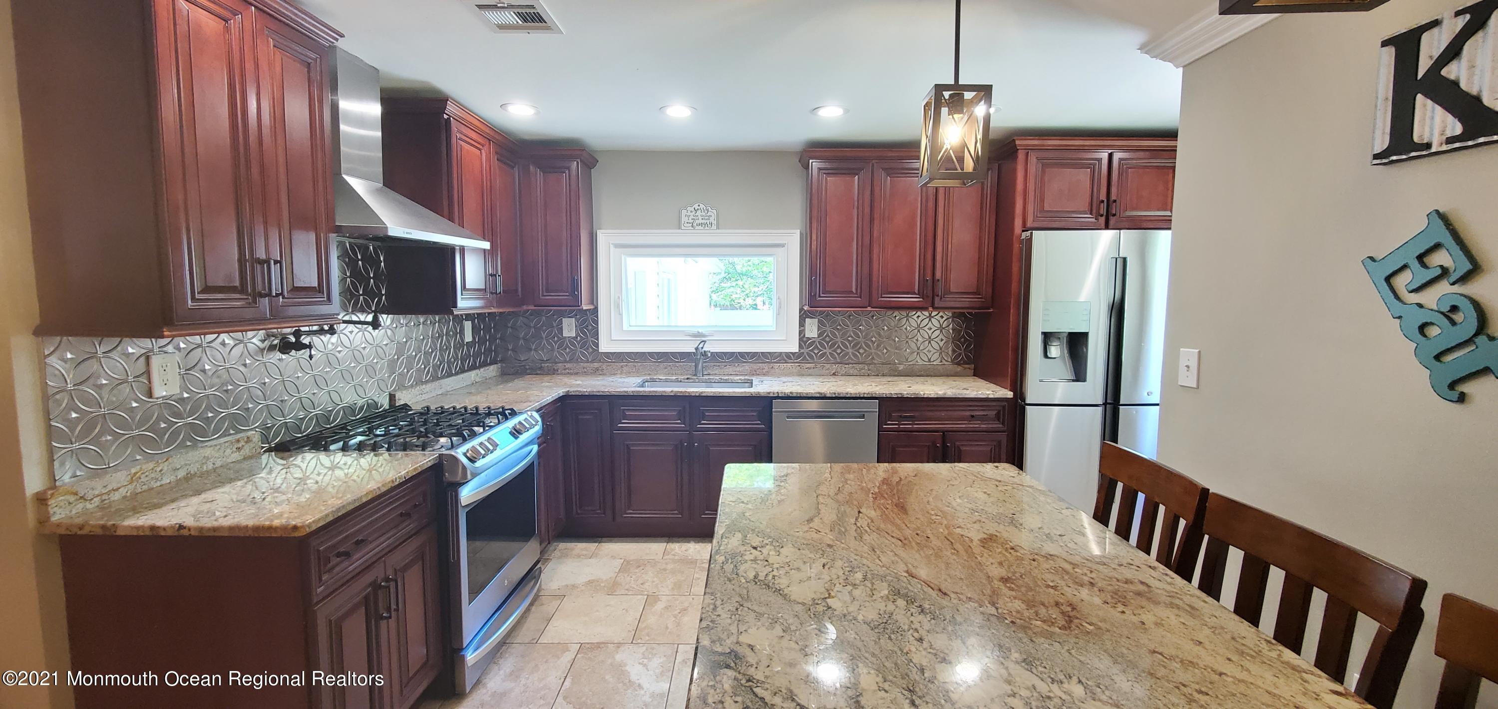 7 Bedle Road Hazlet, NJ 07730 - Photo 15 of 36 20210513_113404
