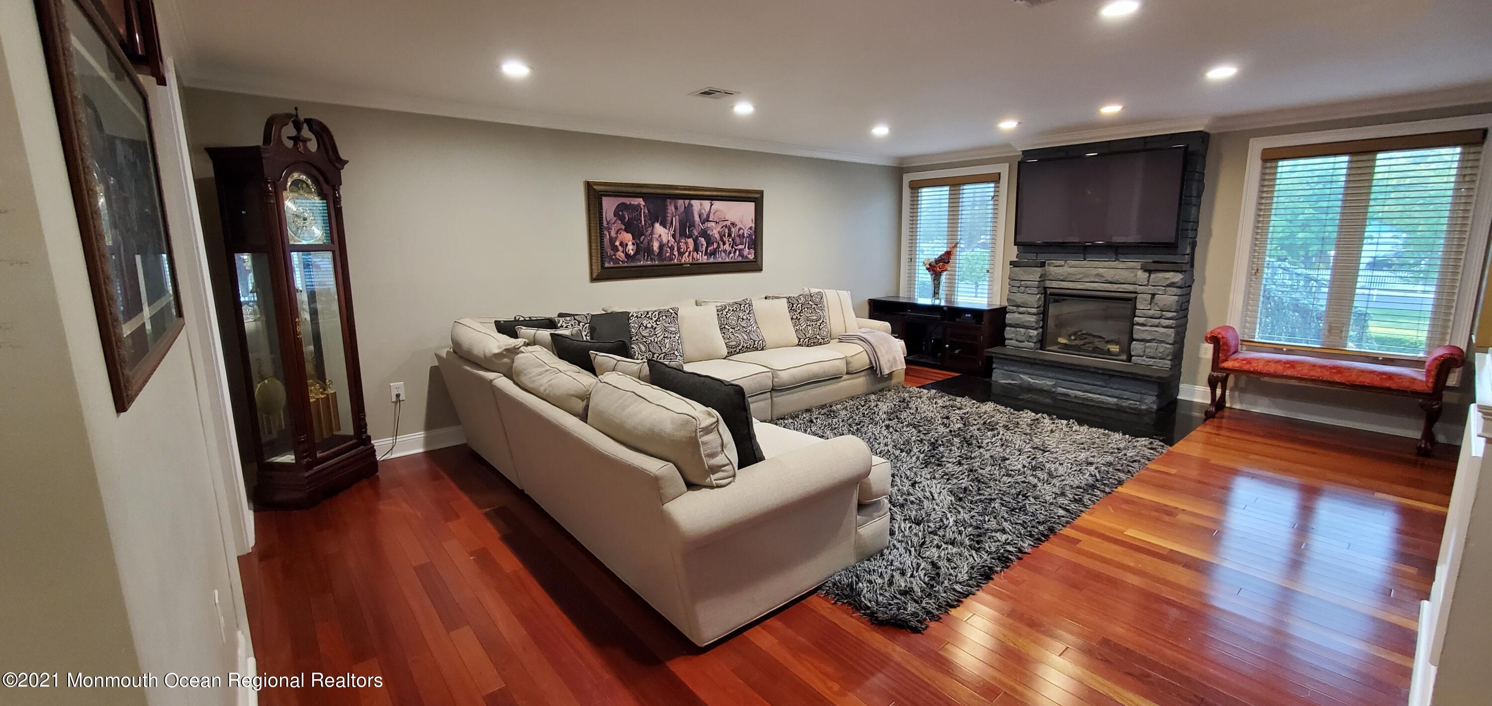 7 Bedle Road Hazlet, NJ 07730 - Photo 3 of 36 20210509_063434