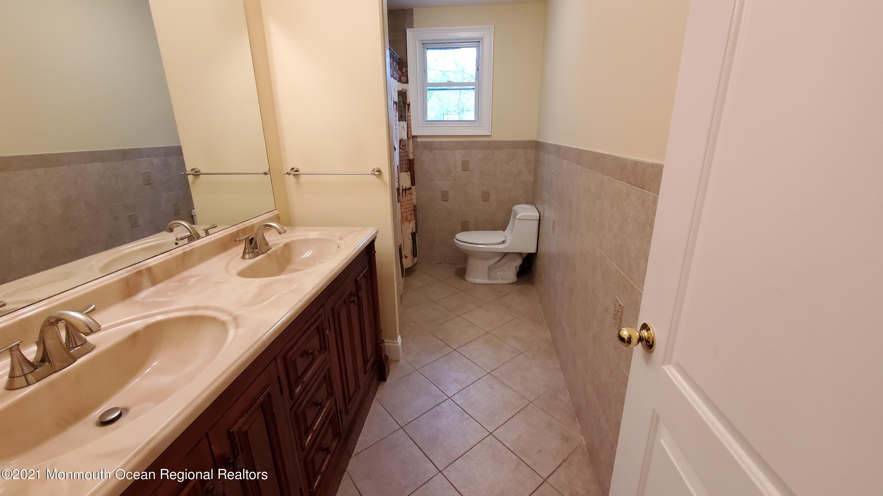 7 Bedle Road Hazlet, NJ 07730 - Photo 23 of 36 20210511_164958