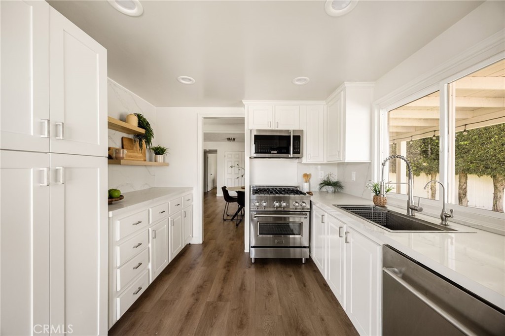 904 South Ridgecrest Circle Anaheim, CA 92807 - Photo 13 of 56 Gallery Image 13