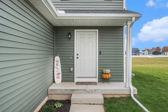 $325,000 | 1708 Harper Grove Lane, Vicksburg, MI 49097