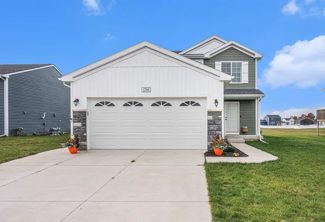 $325,000 | 1708 Harper Grove Lane, Vicksburg, MI 49097