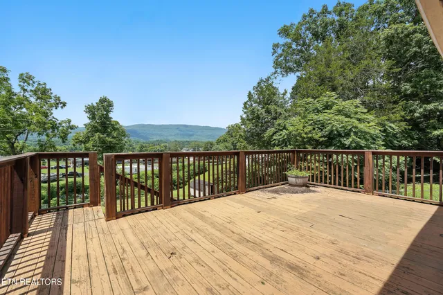 $250,000 | 254 Cumberland Drive, Harrogate, TN 37752