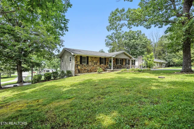 $250,000 | 254 Cumberland Drive, Harrogate, TN 37752