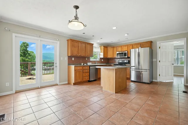 $250,000 | 254 Cumberland Drive, Harrogate, TN 37752