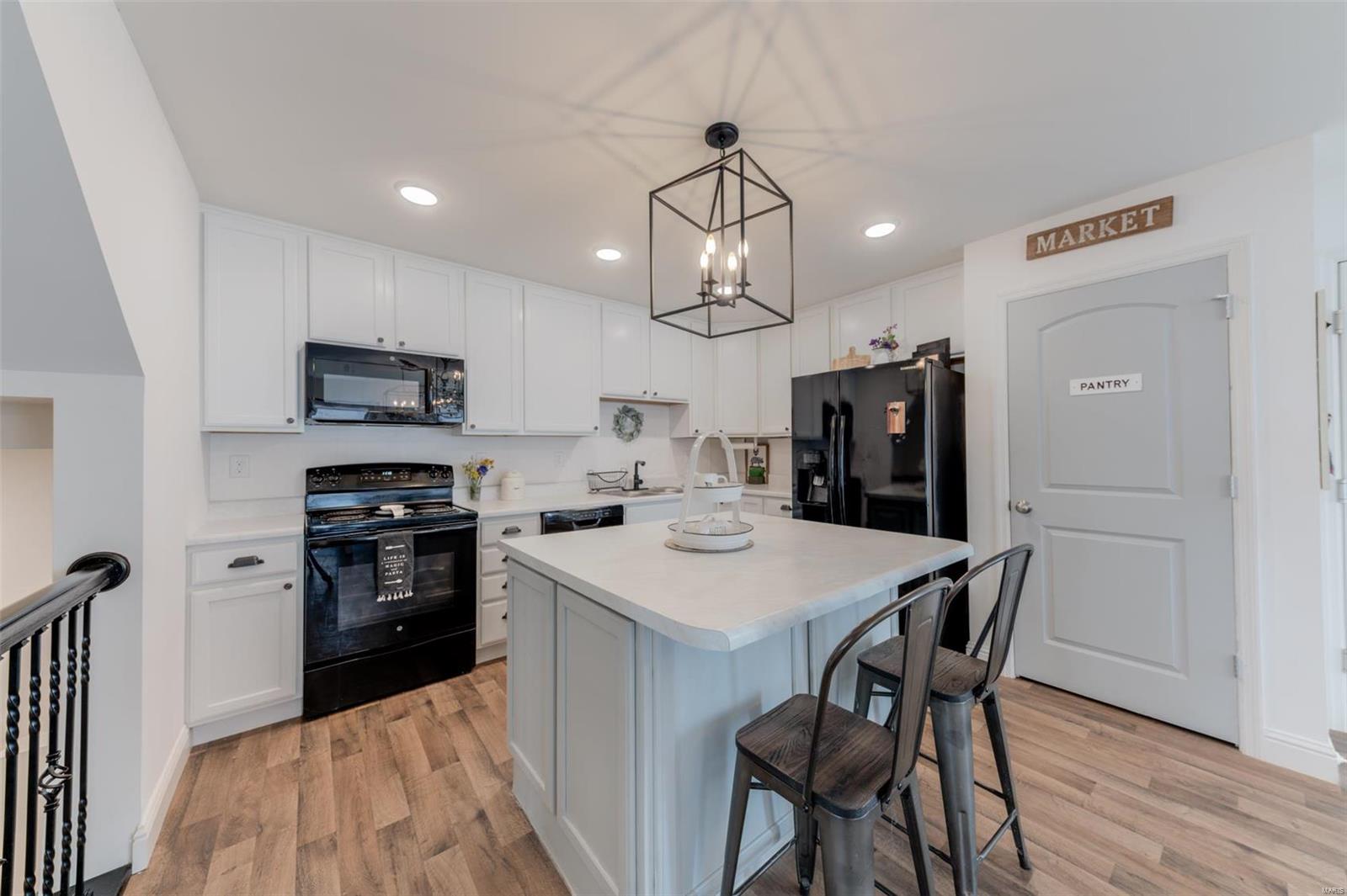 3006 Riggs Street St. Charles, MO 63301 - Photo 11 of 27 Gallery Image 11