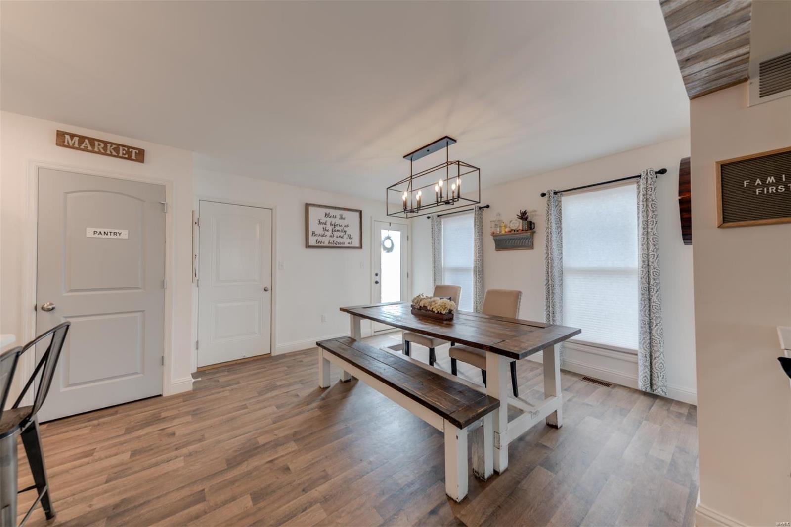 3006 Riggs Street St. Charles, MO 63301 - Photo 8 of 27 Gallery Image 8