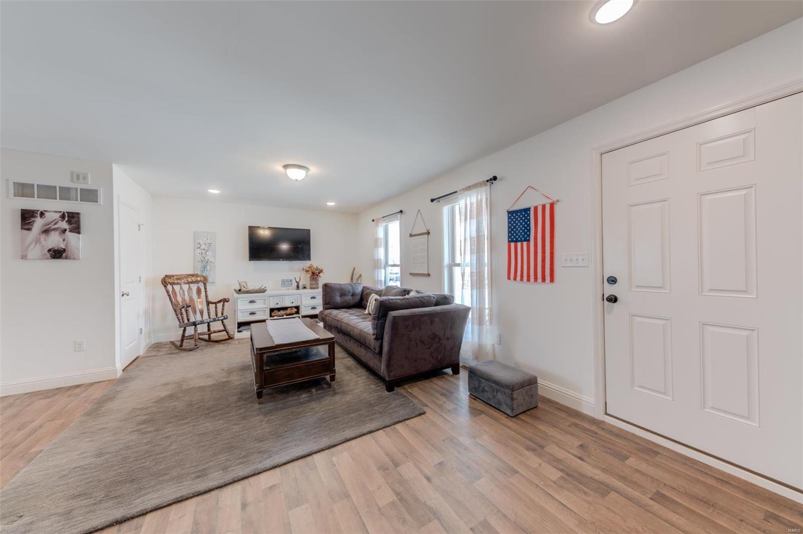 3006 Riggs Street St. Charles, MO 63301 - Photo 9 of 27 Gallery Image 9