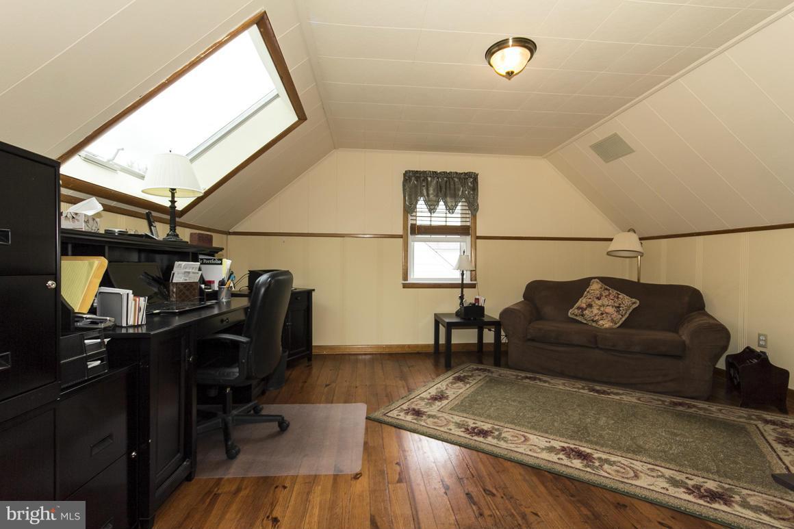 2932 Willoughby Road Baltimore, MD 21234 - Photo 20 of 29 Uppr Lvl Bonus Room--Possible 4th BR
