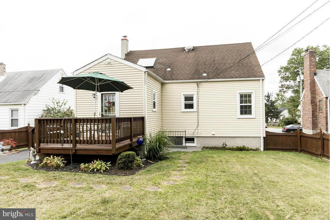2932 Willoughby Road Baltimore, MD 21234 - Photo 27 of 29 Landscaping