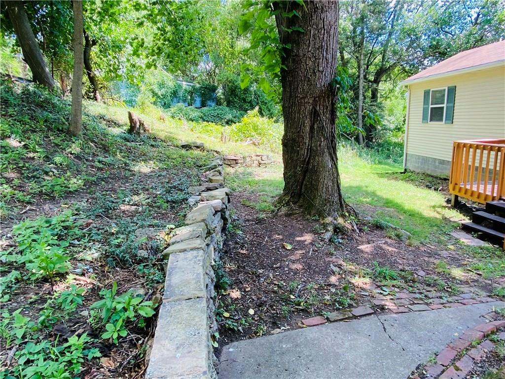 1127 Lapish Road Pittsburgh, PA 15212 - Photo 22 of 23 Front left side of yard
