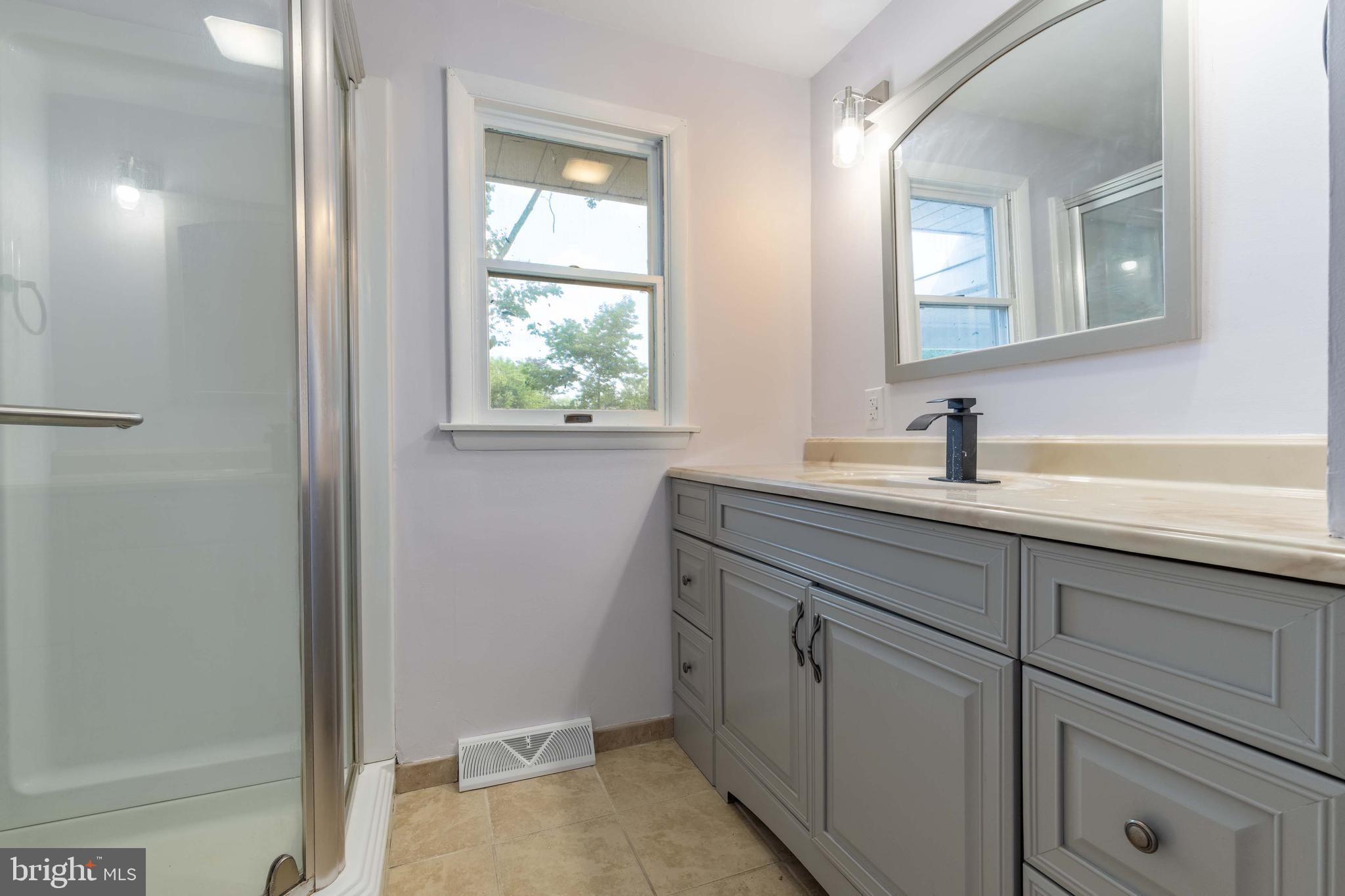 912 Forbes Road Carlisle, PA 17013 - Photo 10 of 36 Gallery Image 10