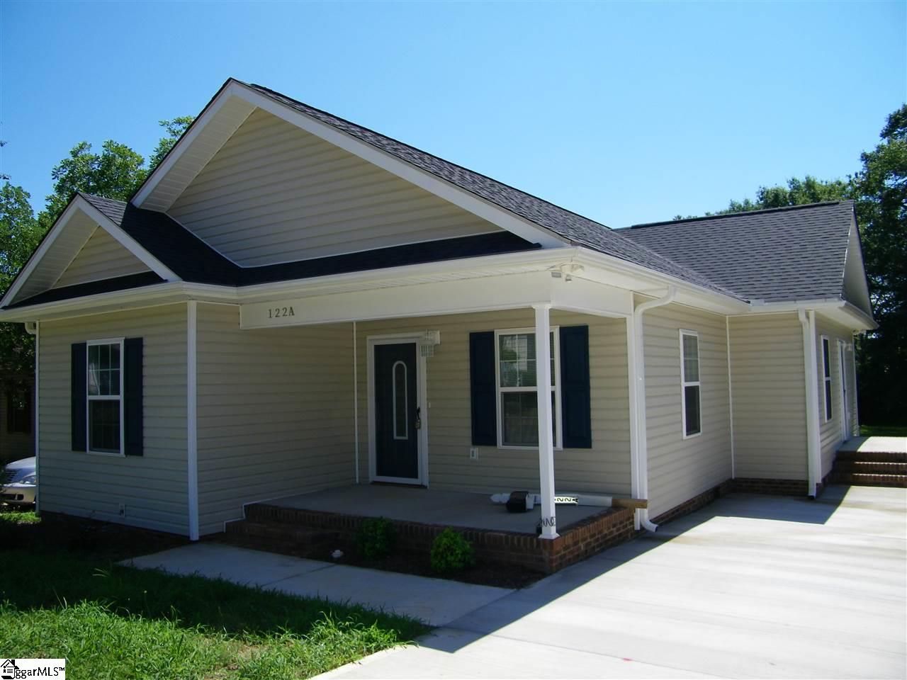 122 A Spring Street Greer, SC 29650 - Photo 1 of 27 Gallery Image 1