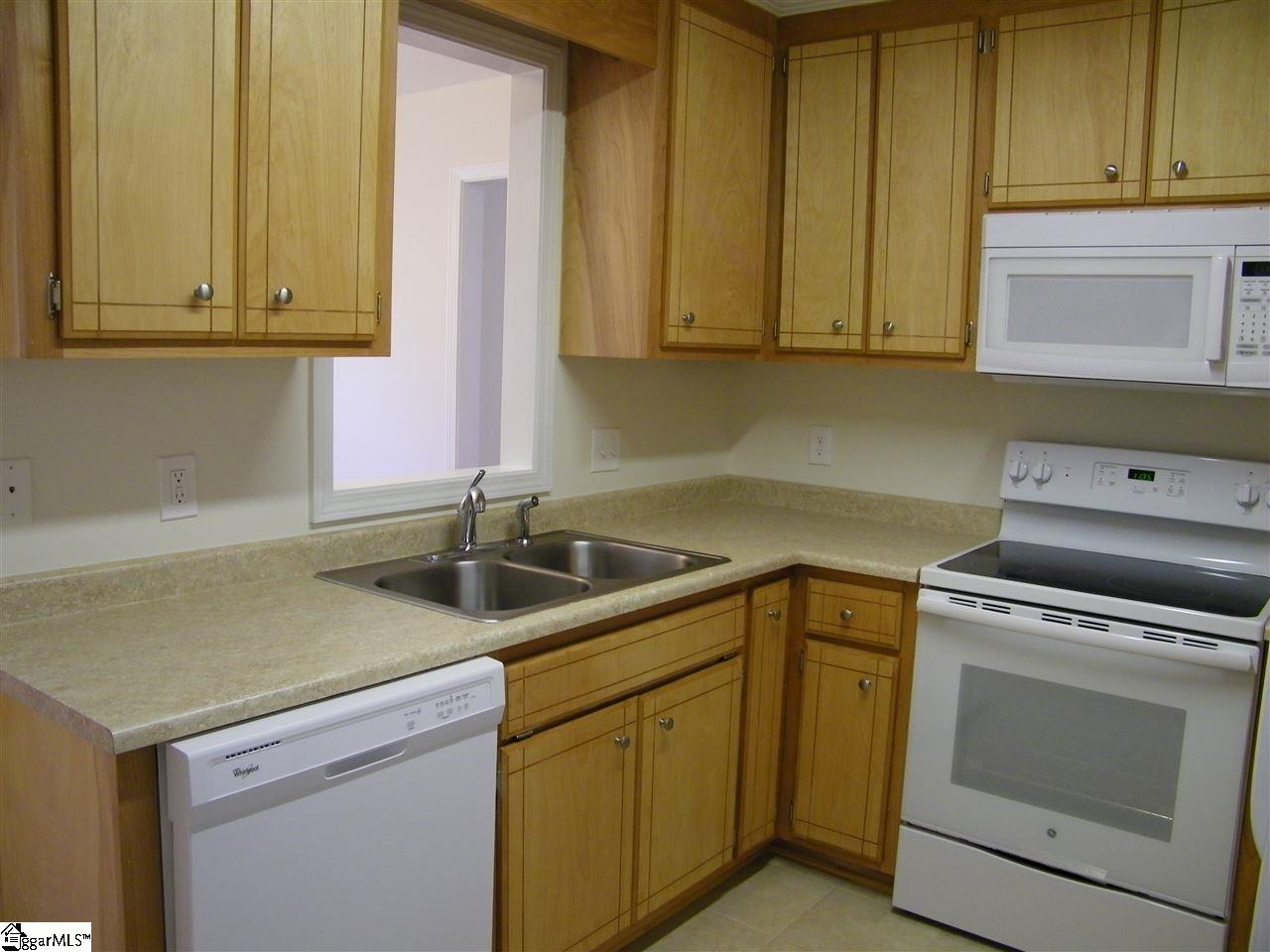 122 A Spring Street Greer, SC 29650 - Photo 2 of 27 Gallery Image 2