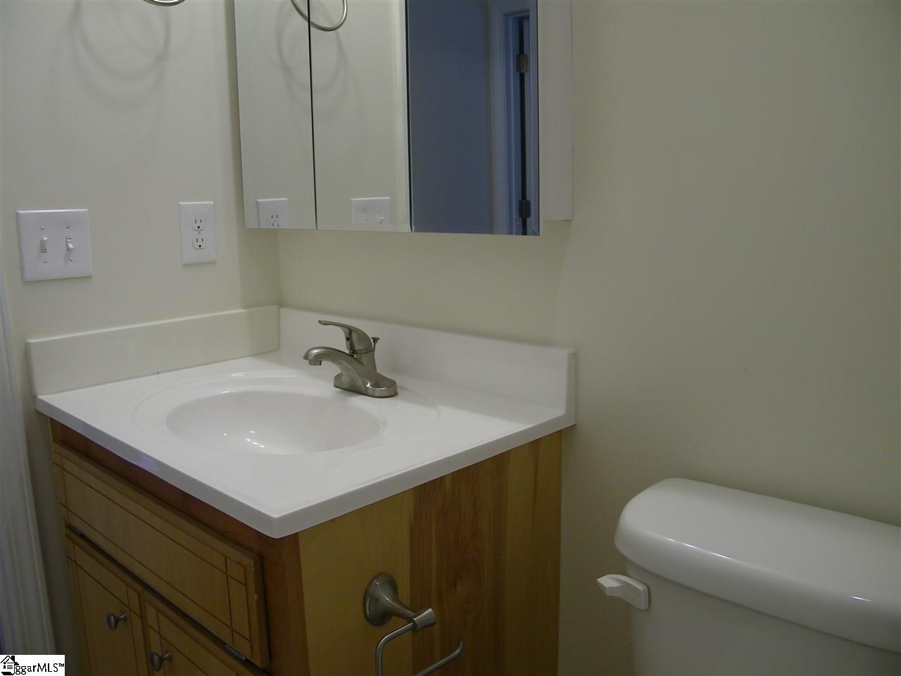 122 A Spring Street Greer, SC 29650 - Photo 18 of 27 Gallery Image 18