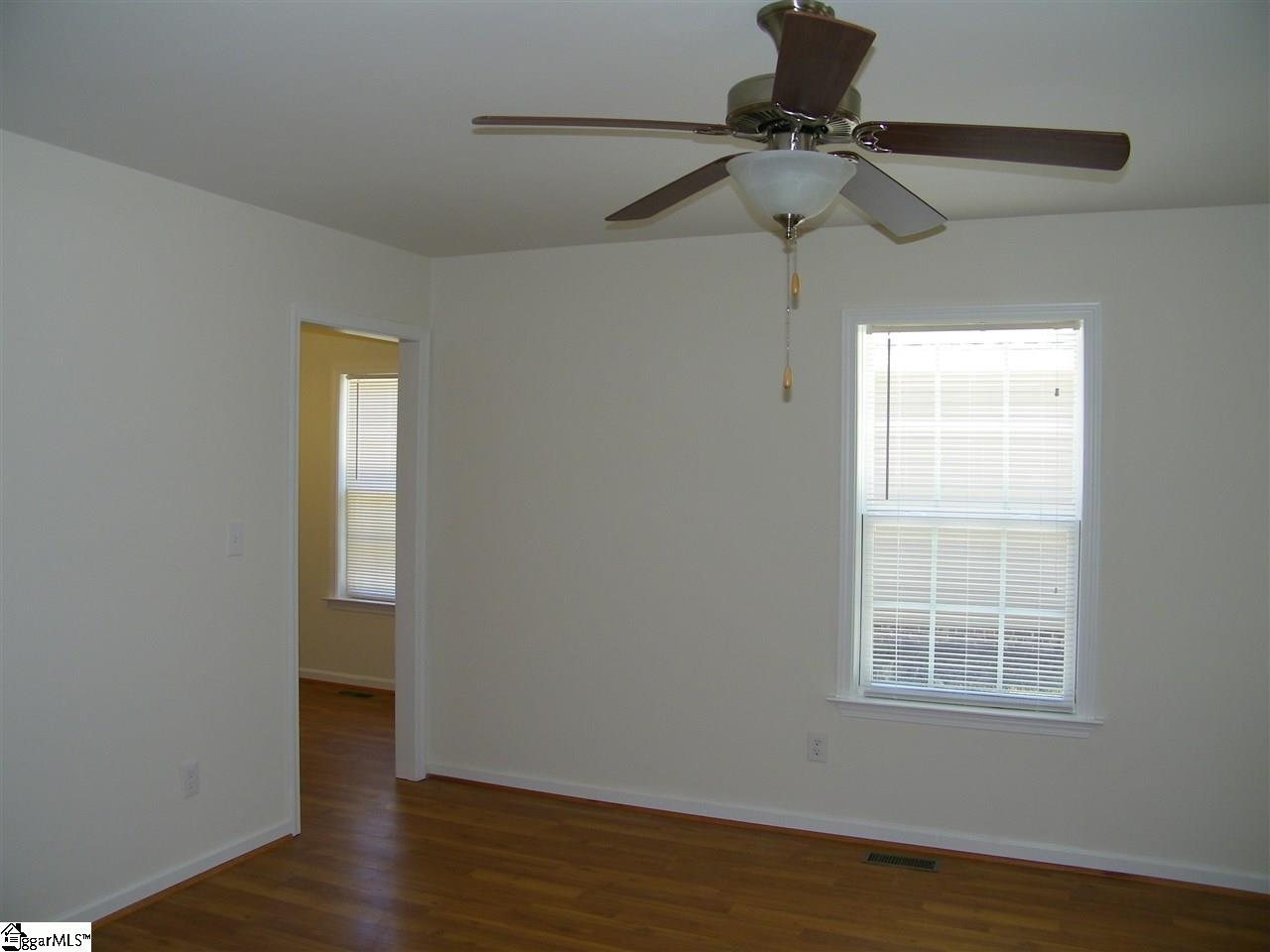 122 A Spring Street Greer, SC 29650 - Photo 3 of 27 Gallery Image 3