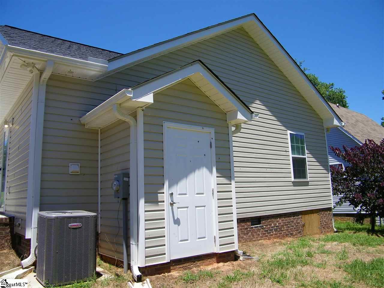 122 A Spring Street Greer, SC 29650 - Photo 25 of 27 Gallery Image 25