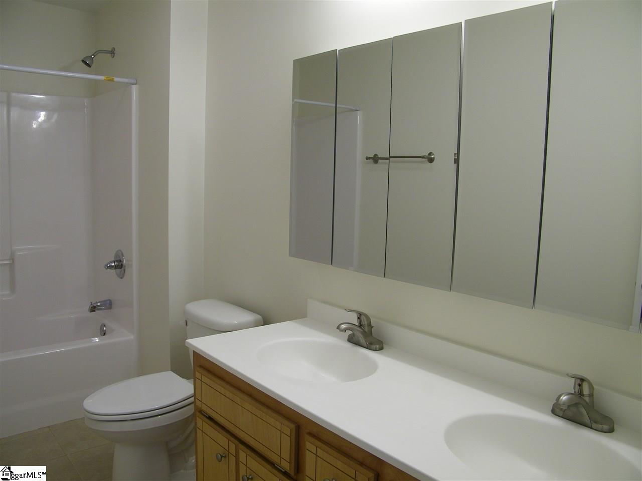 122 A Spring Street Greer, SC 29650 - Photo 8 of 27 Gallery Image 8