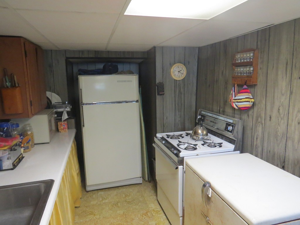 34 Hockanum Road Northampton, MA 01060 - Photo 17 of 17 Gallery Image 17