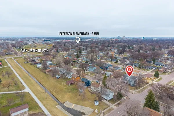 $350,000 | 826 21st Street South, Fargo, ND 58103