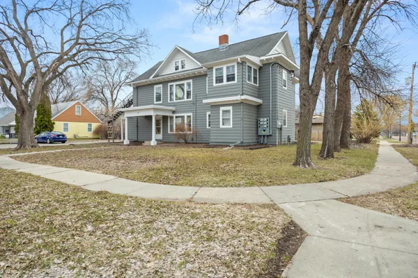 $350,000 | 826 21st Street South, Fargo, ND 58103