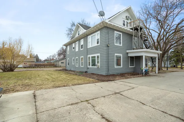 $350,000 | 826 21st Street South, Fargo, ND 58103