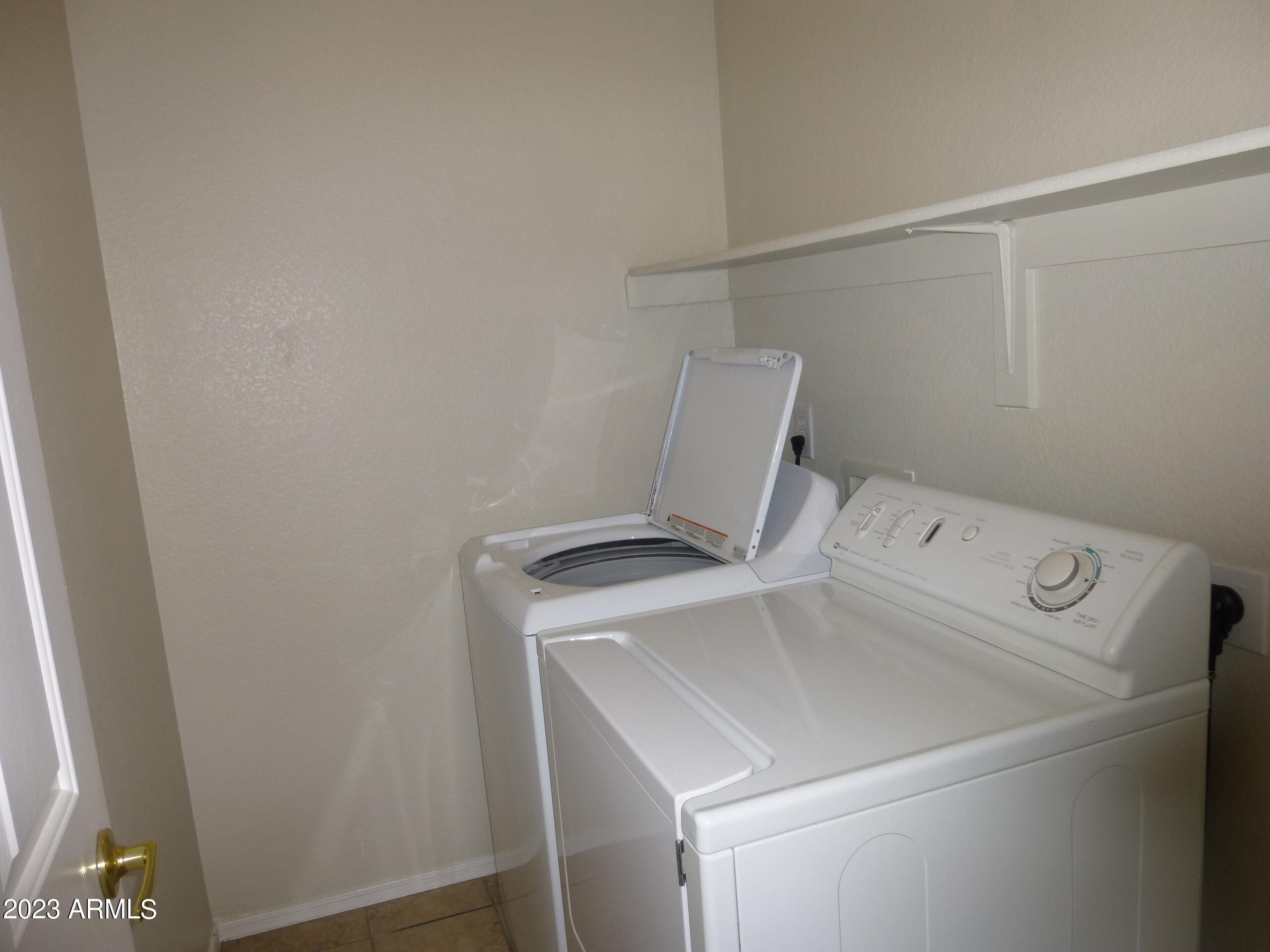 964 South Racine Lane Gilbert, AZ 85296 - Photo 11 of 35 inside laundry room