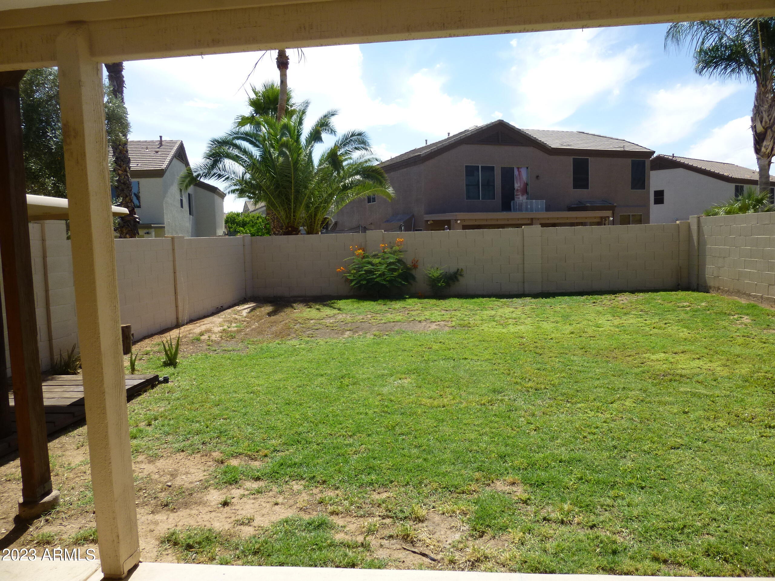 964 South Racine Lane Gilbert, AZ 85296 - Photo 17 of 35 pool size yard