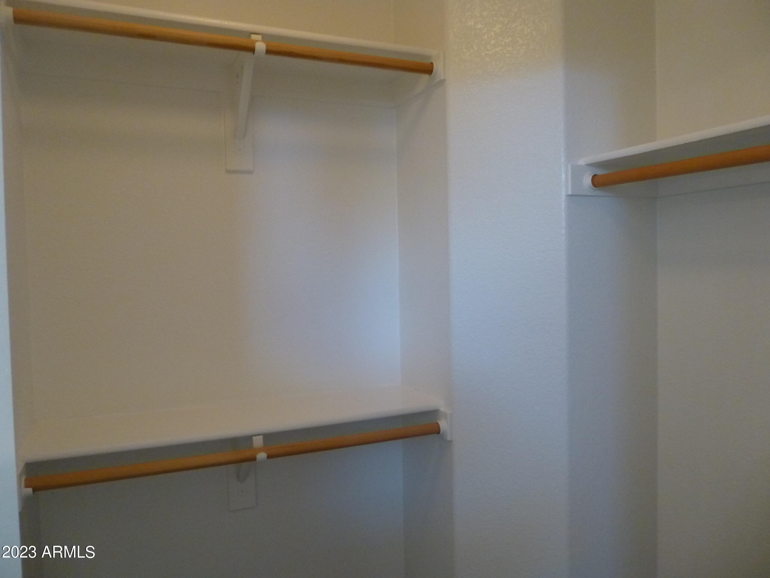 964 South Racine Lane Gilbert, AZ 85296 - Photo 26 of 35 Primary Bedrm Hers Closet