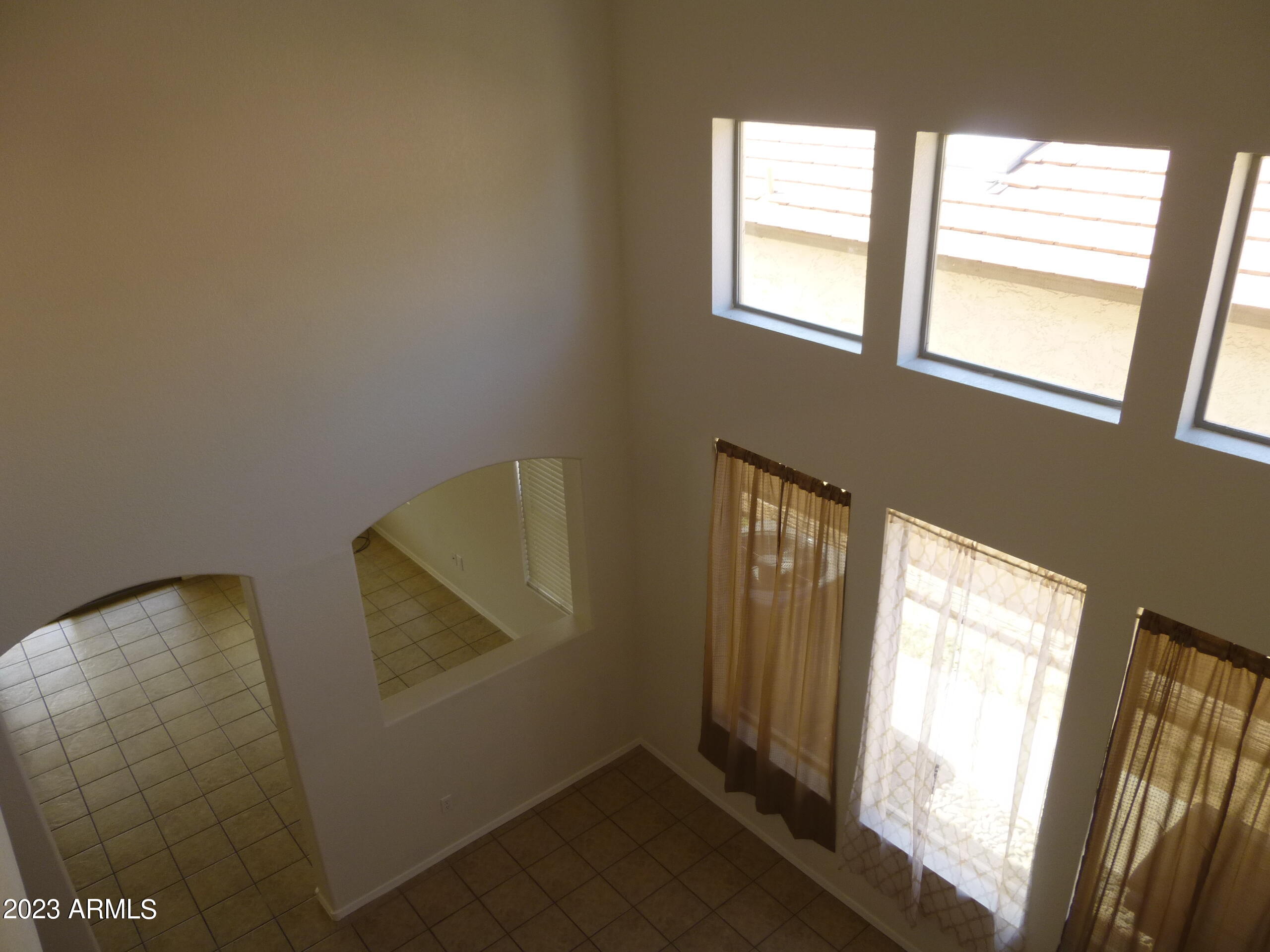 964 South Racine Lane Gilbert, AZ 85296 - Photo 9 of 35 natural light
