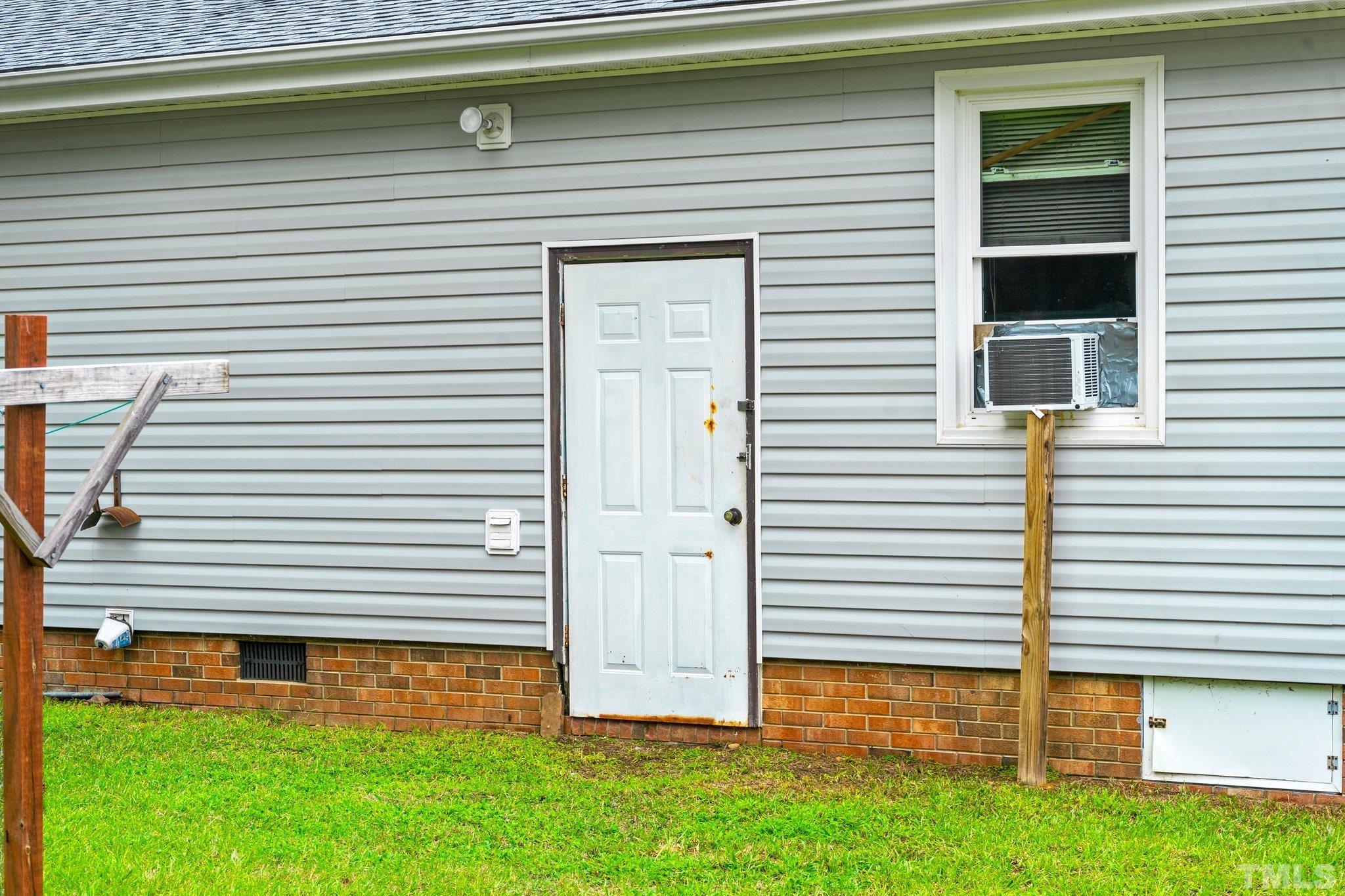 1100 Brick Mill Road Coats, NC 27521 - Photo 7 of 34 Gallery Image 7