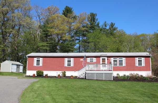 71 Rabbit Road Salisbury, MA 01952 - Photo 2 of 18