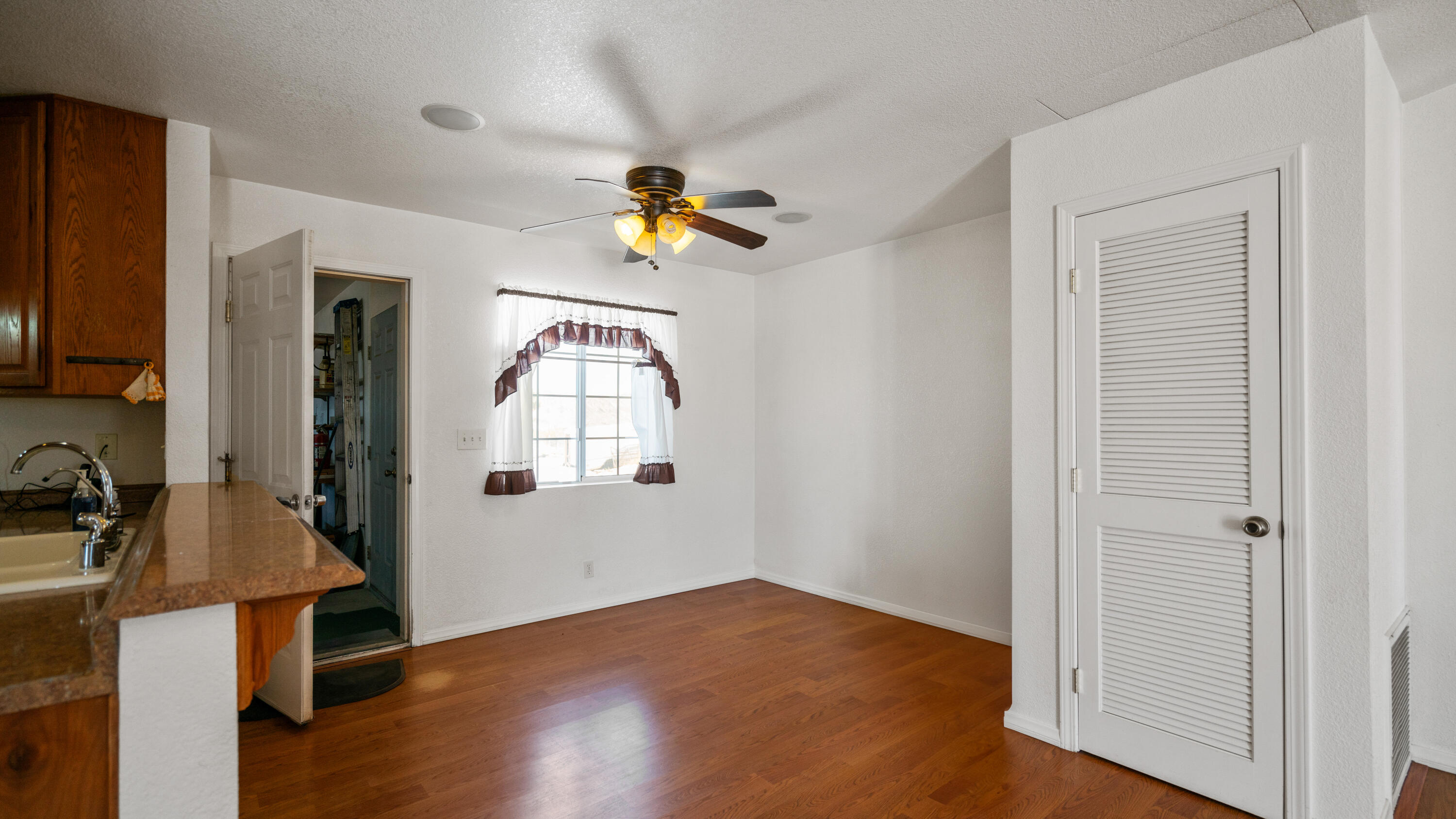 58522 Reche Road Landers, CA 92285 - Photo 40 of 57 58522 Reche Rd Interior-13