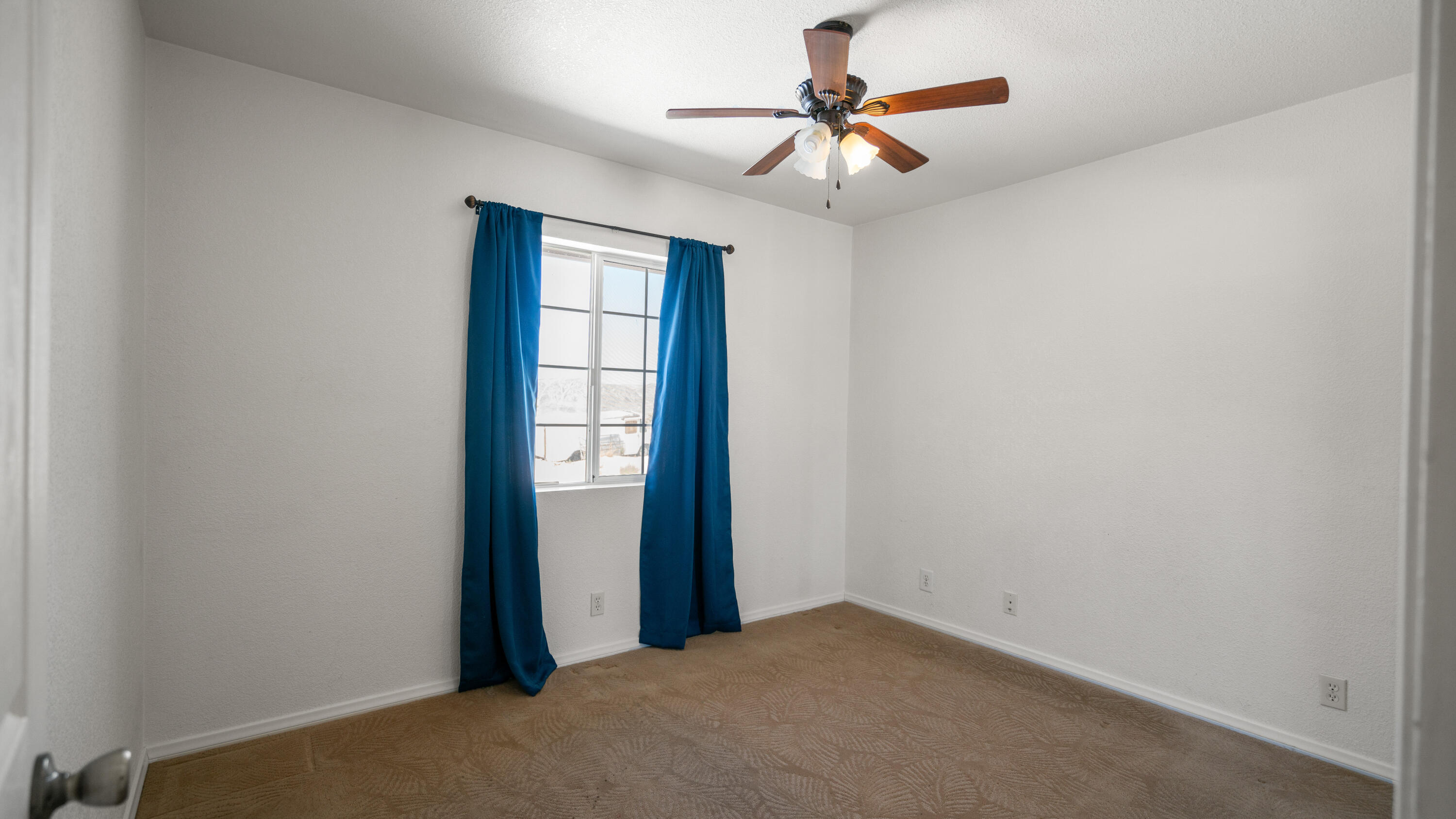 58522 Reche Road Landers, CA 92285 - Photo 54 of 57 8582 Frontera Dr Interior carpet-5