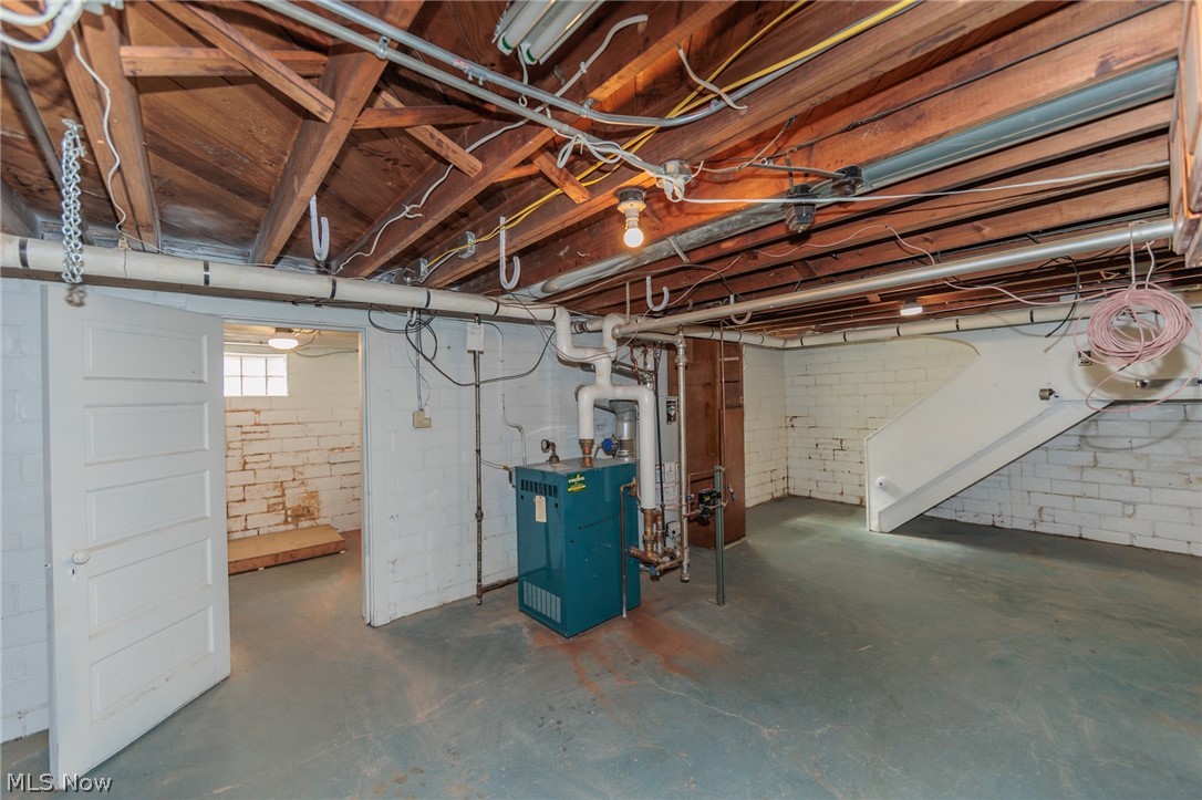 2472 Eaton Road Cleveland, OH 44118 - Photo 39 of 50 View of basement