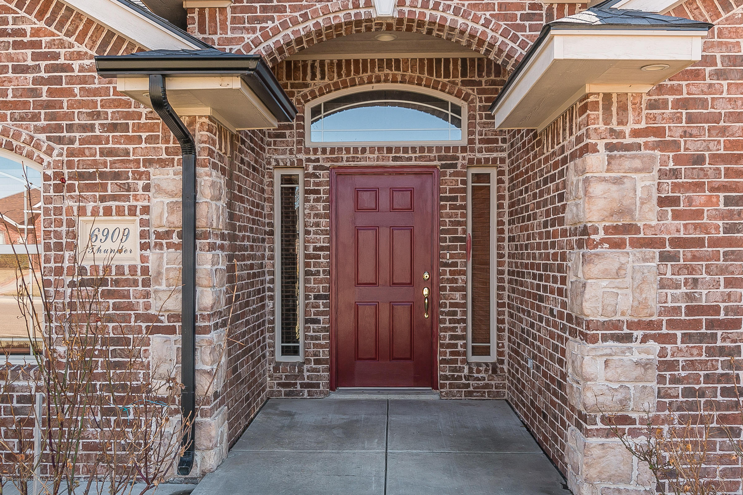 002_Front Entry.jpg