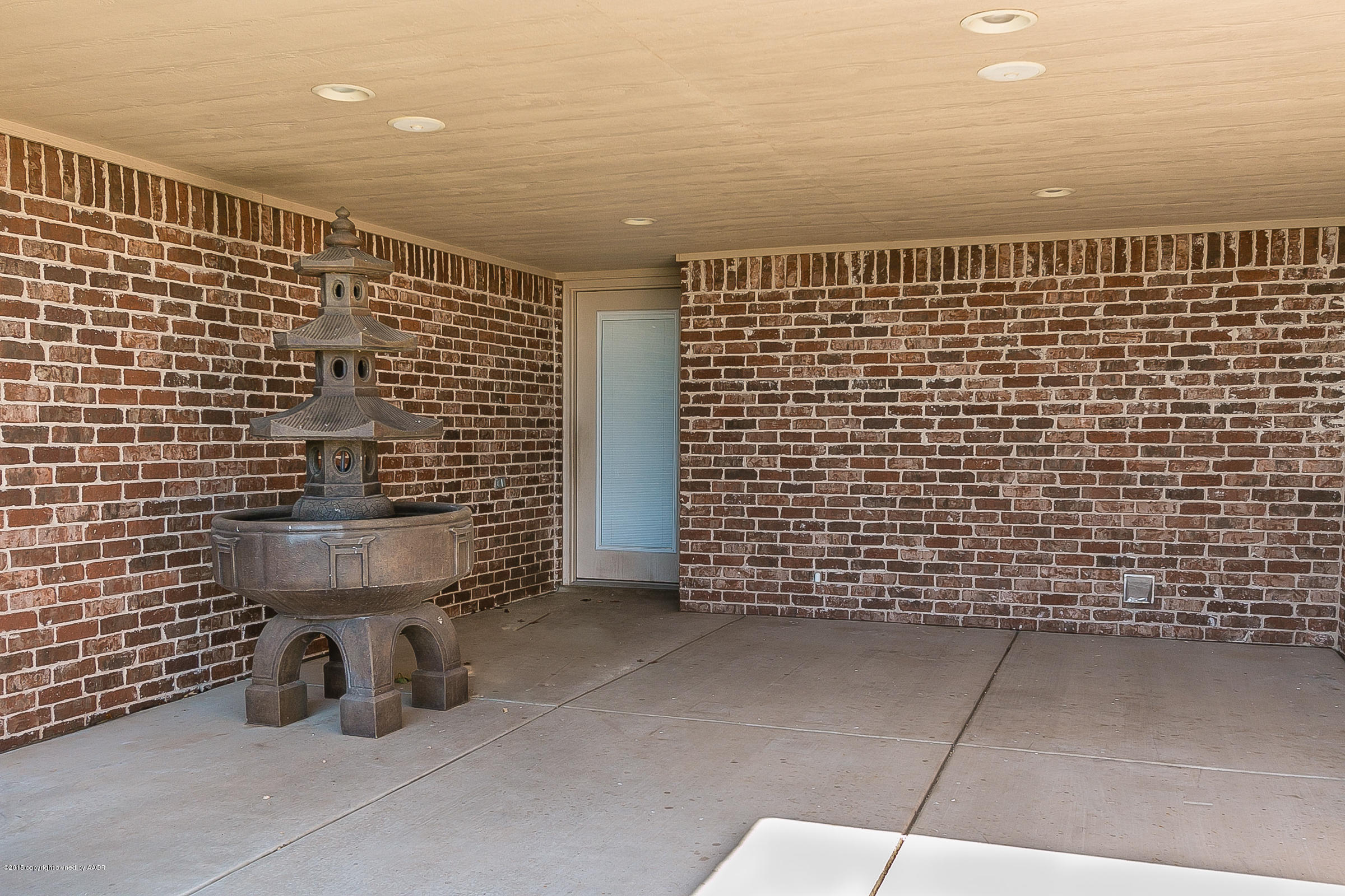 6909 Thunder Road Amarillo, TX 79119 - Photo 20 of 28 024_Covered Patio.jpg