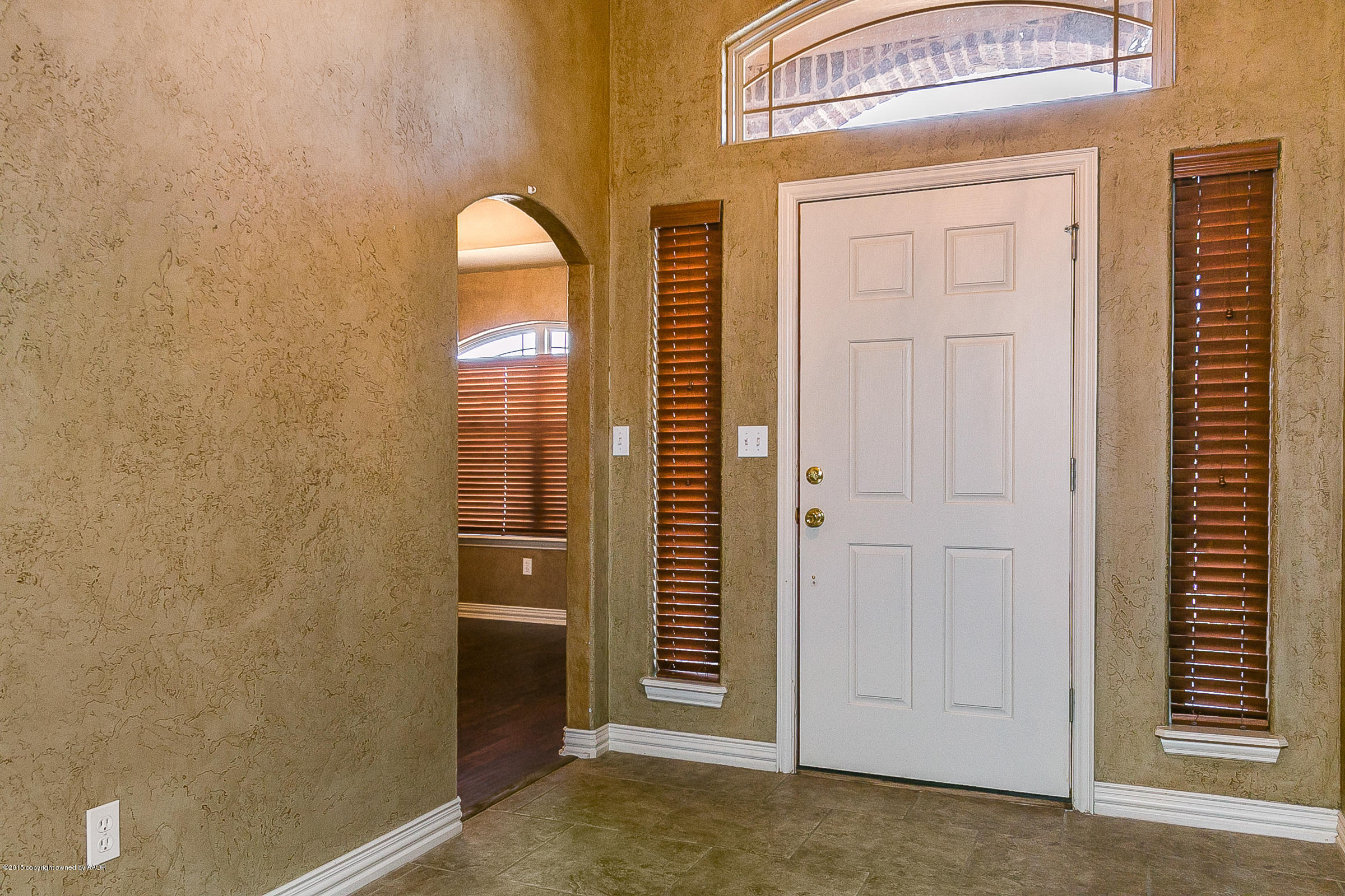 003_Foyer.jpg