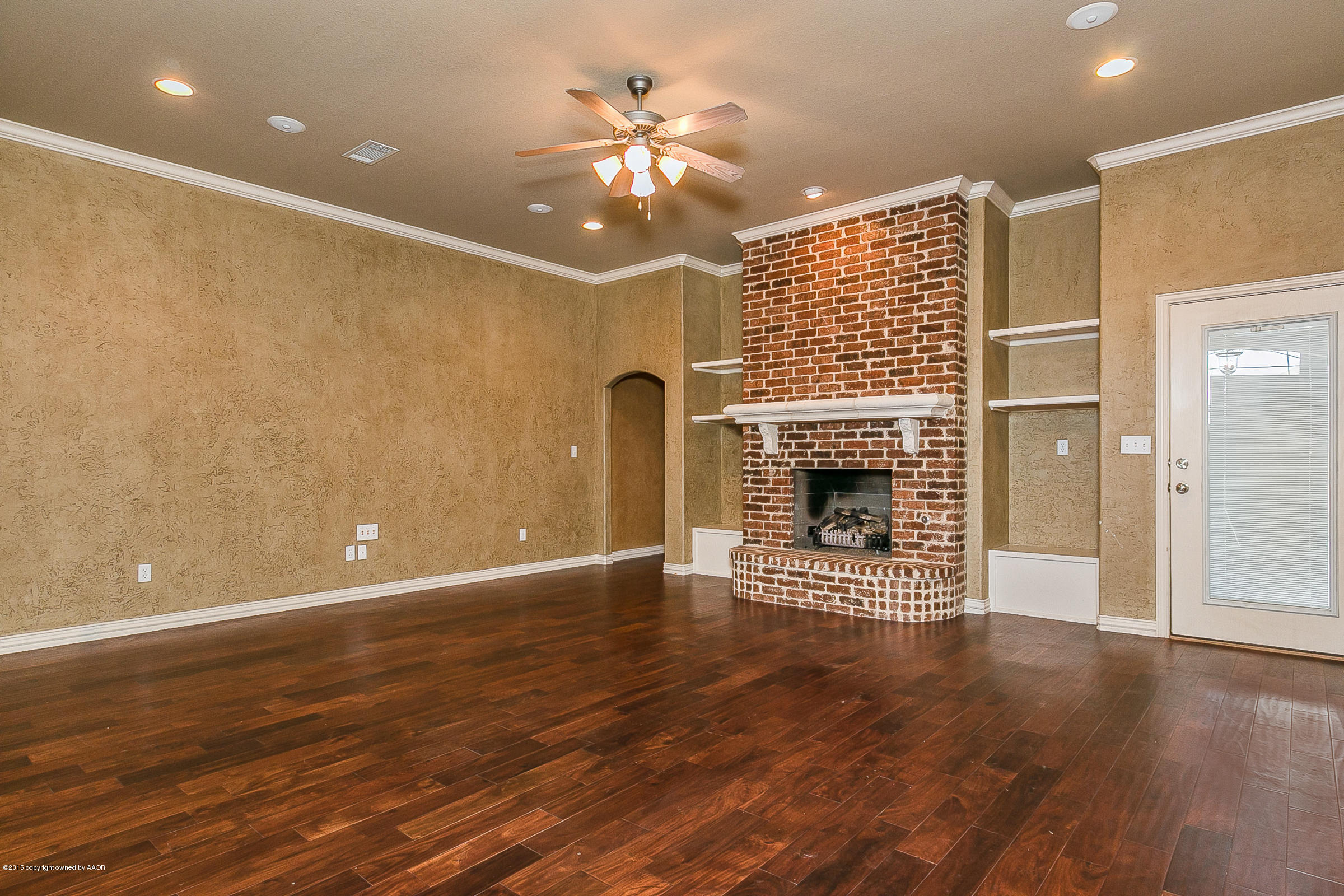 6909 Thunder Road Amarillo, TX 79119 - Photo 10 of 28 005_Living Room From Entry.jpg