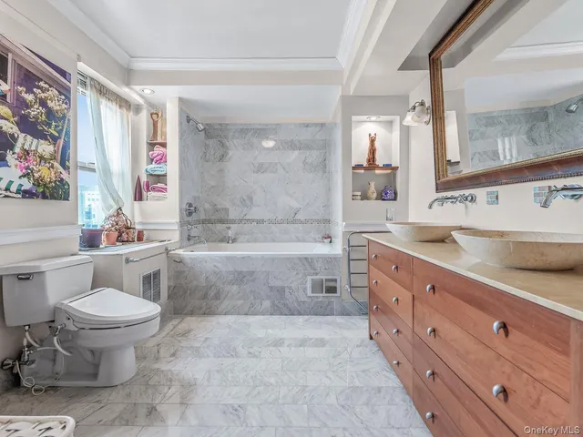 $1,399,000 | 107-40 Queens Boulevard, Unit 19A PH | Forest Hills