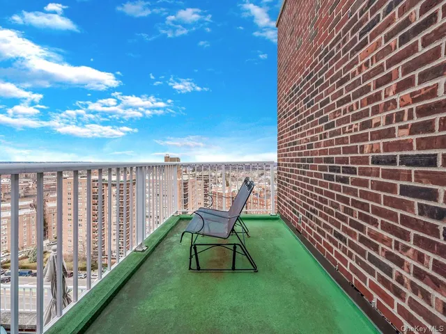 $1,399,000 | 107-40 Queens Boulevard, Unit 19A PH | Forest Hills