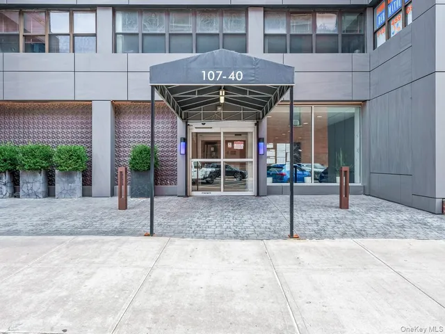 $1,399,000 | 107-40 Queens Boulevard, Unit 19A PH | Forest Hills
