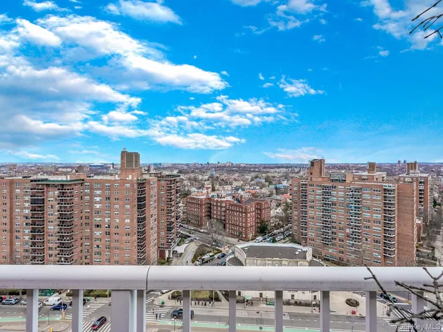 $1,399,000 | 107-40 Queens Boulevard, Unit 19A PH | Forest Hills