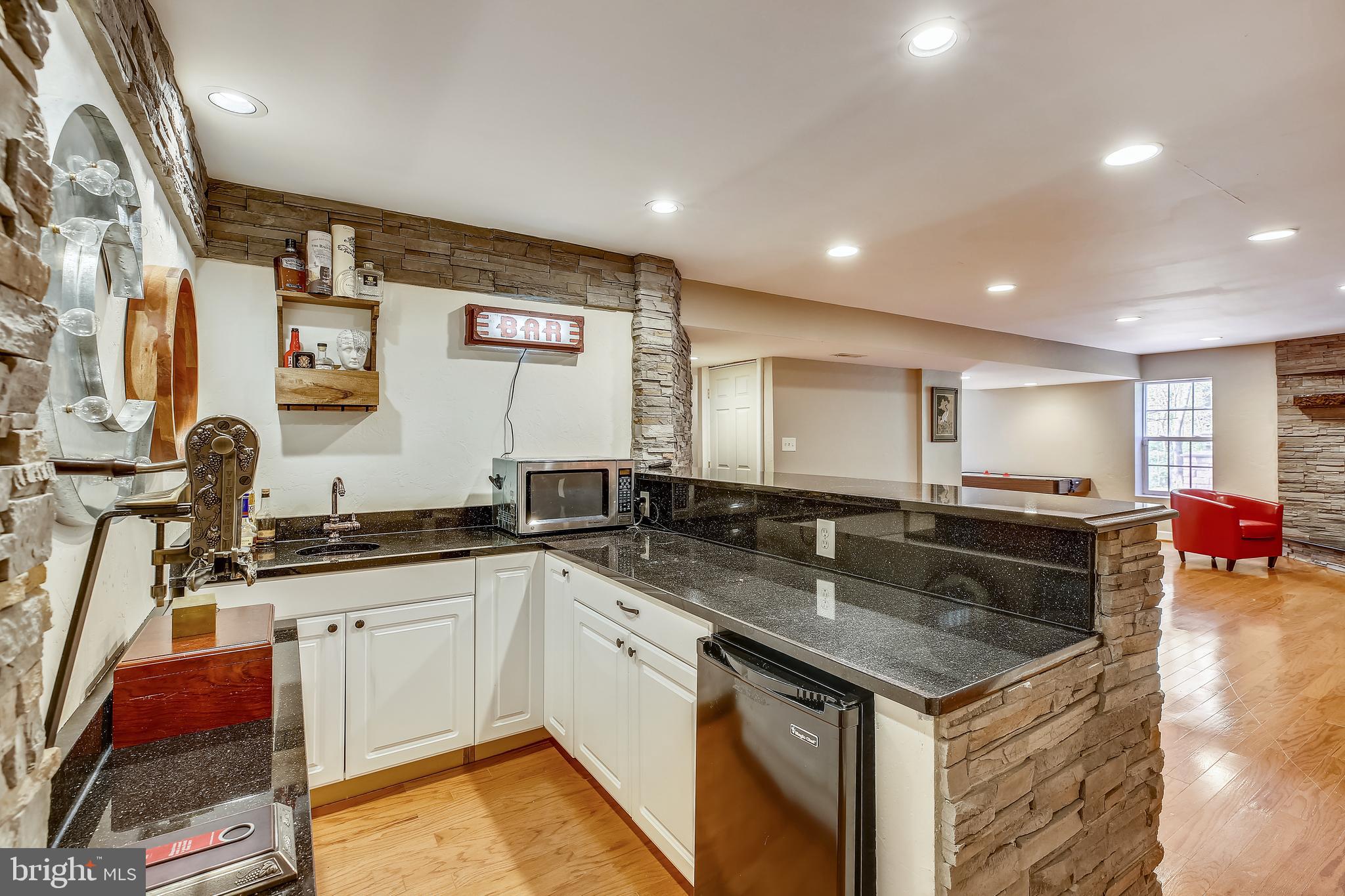 9509 Watkins Road Gaithersburg, MD 20882 - Photo 26 of 35 Lower level Kitchenette