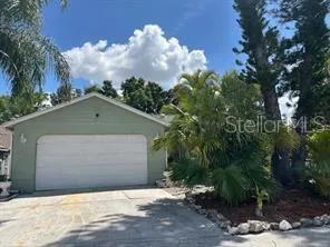 $2,550 | 7715 33rd Lane East, Sarasota, FL 34243