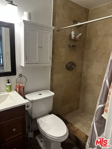 $525,000 | 5700 Etiwanda Avenue, Unit 135, Tarzana, CA 91356