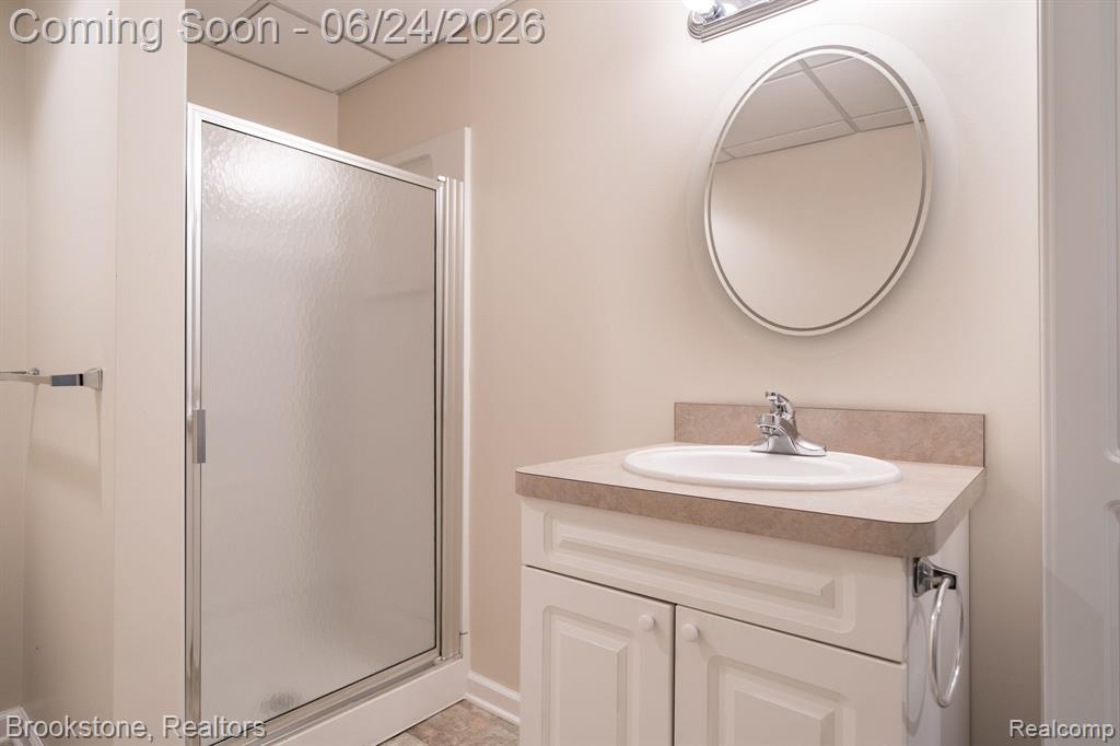 3812 Kossuth Road Lake Orion, MI 48360 - Photo 30 of 47