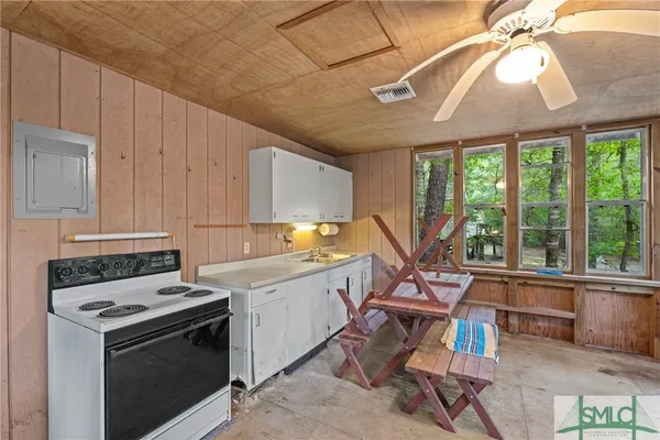 $100,000 | 628 Riverside Drive, Claxton, GA 30417